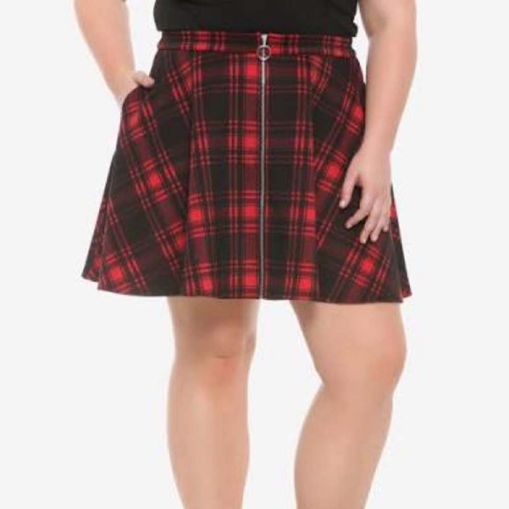 Hot topic plus size skirt